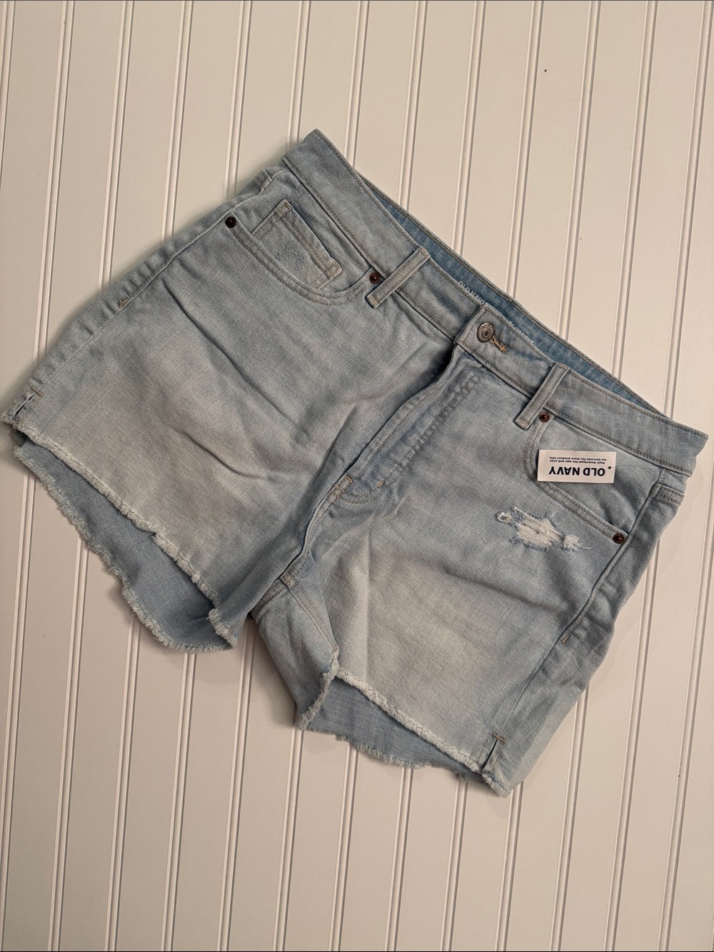 NWT Old Navy High Rise OG Straight Cut-Off Denim Shorts Women’s Size 14 Light Wa